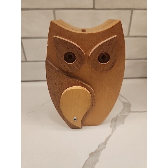 Vintage Handmade Wood Owl Piggy Coin Bank With Moveable Wing To Remove The Money - Picture 12 of 12